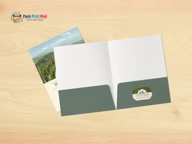 6x9 Presentation Folder printed product preview from Pack Print Mail